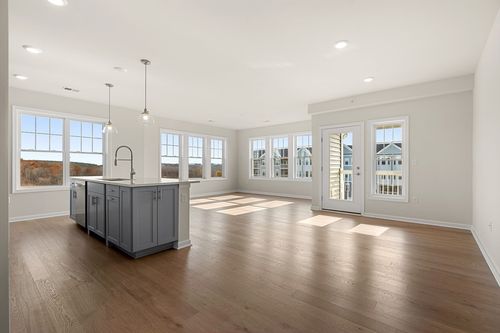7106-5 Peters Farm Way, Westborough, MA, 01581-1261 | Card Image