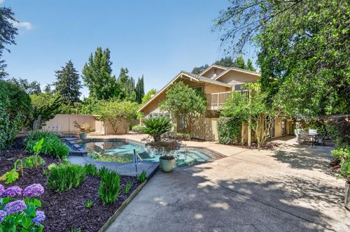 210 Portinao Circle, Sacramento, CA, 95831 | Card Image