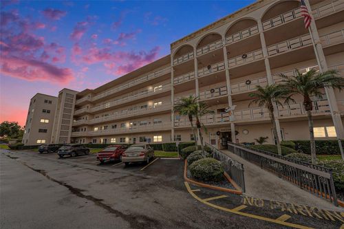 211-5623 80th St N, St Petersburg, FL, 33709-5819 | Card Image