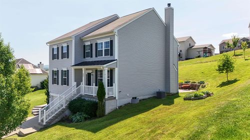 607 Hayfield St, Morgantown, WV, 26508-4873 | Card Image