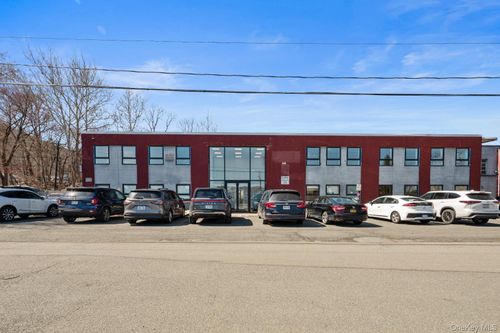 12-6-12 Hoover Ave, Haverstraw, NY, 10927-1052 | Card Image