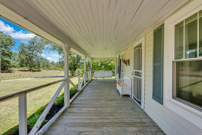 13593 Old Kentucky Rd, Home with 1 bedrooms, 1 bathrooms and 2 parking in Sparta TN | Image 14