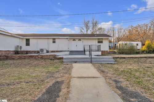 21 U St, Honea Path, SC, 29654-2331 | Card Image