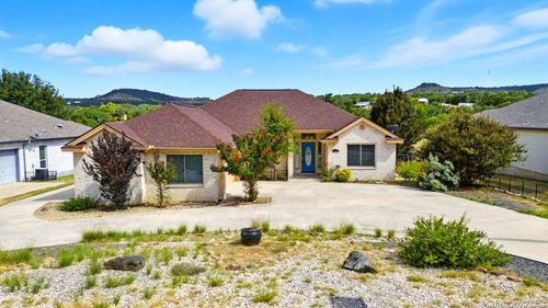 448 Shayla Ln, Canyon Lake, TX, 78133-6035 | Card Image