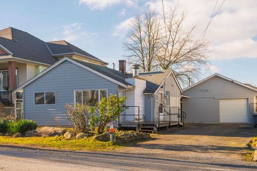 10843 130 St, Surrey, BC, V3T3L9 | Card Image