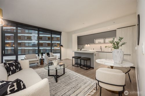 unit-311-889 Avenue Sq Ne, Bellevue, WA, 98004-6321 | Card Image