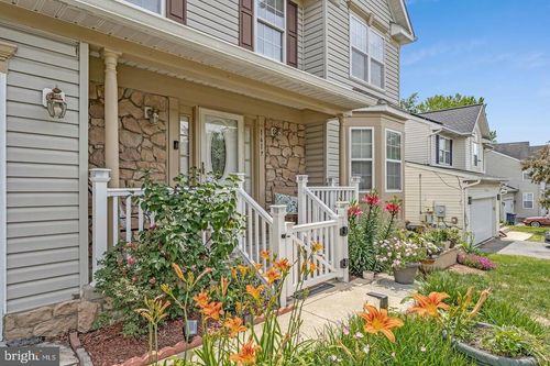 1617 Shady Glen Dr, DISTRICT HEIGHTS, MD, 20747-1764 | Card Image