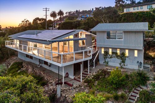 1055 Roble Ln, SANTA BARBARA, CA, 93103-2045 | Card Image