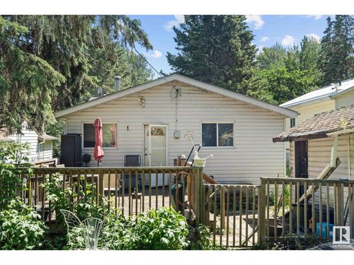 257 Range Road 20, Spring Lake, AB, T7Z2V2 | Card Image