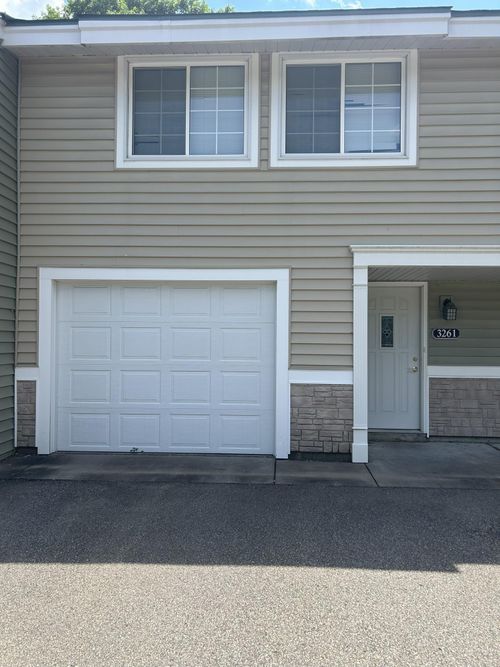 21-3261 Hill Ridge Dr, Eagan, MN, 55121-1749 | Card Image