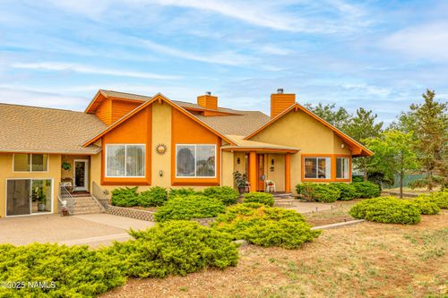 10076 Roan Rd, Flagstaff, AZ, 86004-8587 | Card Image