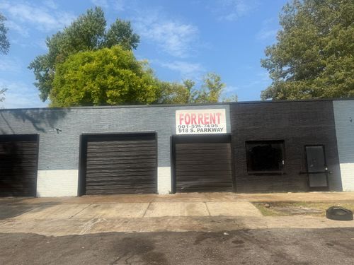 918 S Parkway E, Memphis, TN, 38106-5618 | Card Image
