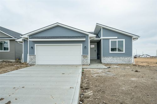 4310 Ne 3rd St, Ankeny, IA, 50021 | Card Image