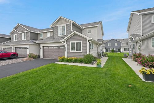 1723 Southpoint Ln, HUDSON, WI, 54016-5566 | Card Image