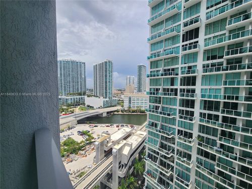 apt-2104-31 Se 6th St, Miami, FL, 33131-3174 | Card Image