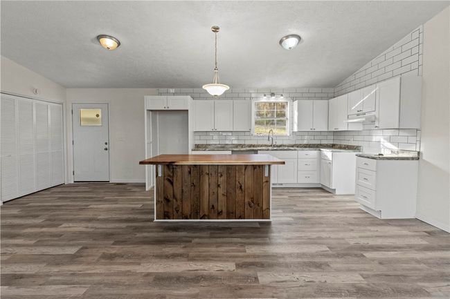 Kitchen | Image 6