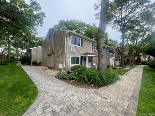 81-40 W 4th Street, Brookhaven, NY, 11772 | Card Image