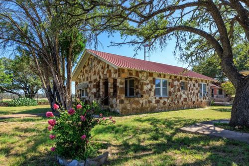 315 Rieger Rd, Harper, TX, 78631-5117 | Card Image