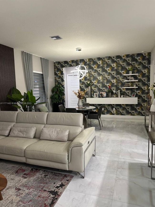 8868 Nw 161 St Ter, House other with 4 bedrooms, 3 bathrooms and null parking in Miami Lakes FL | Image 12