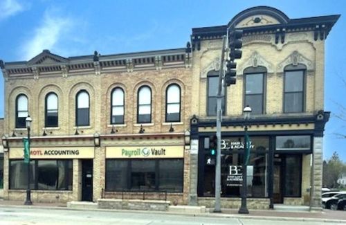 b-106 W Main St, West Dundee, IL, 60118-2017 | Card Image