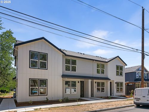 2-7200 Se Woodward St, Portland, OR, 97206-1848 | Card Image