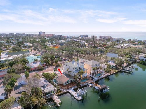300 16th Ave, INDIAN ROCKS BEACH, FL, 33785-2824 | Card Image