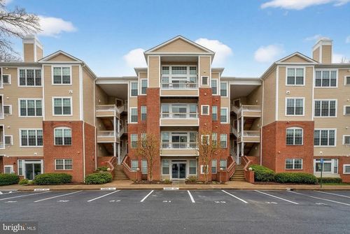 apt-n-4210 Mozart Brigade Ln, FAIRFAX, VA, 22033-3955 | Card Image