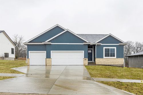 3204 Se Elkwood Court, Ankeny, IA, 50021 | Card Image