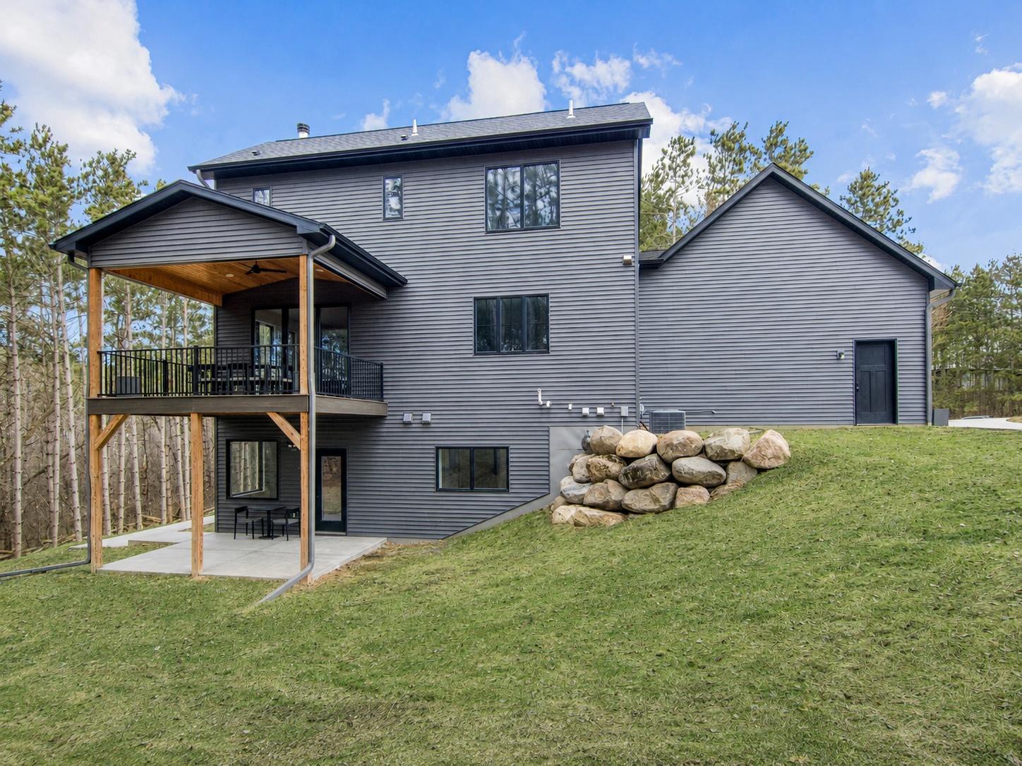 Residential in Clifton Twp 3