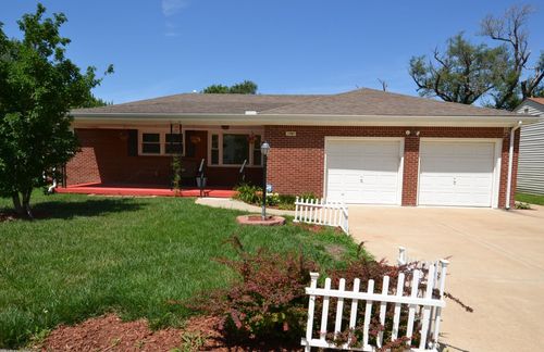 1787 N Old Manor Rd, Wichita, KS, 67208-2351 | Card Image