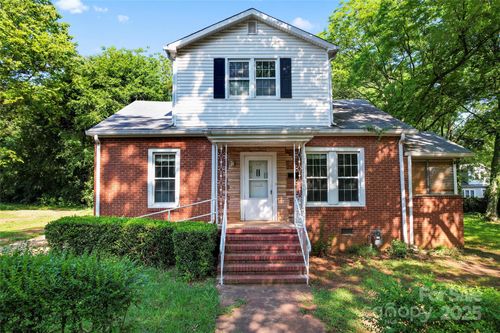 317 Campus St, Charlotte, NC, 28216-5303 | Card Image