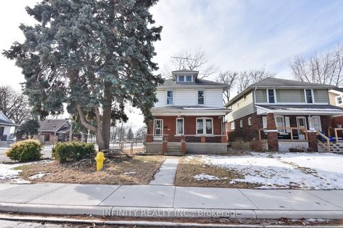 1243 Lillian Ave, Windsor, ON, N8X4A2 | Card Image