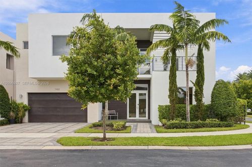 7482 Nw 99th Ct, Doral, FL, 33178-3429 | Card Image