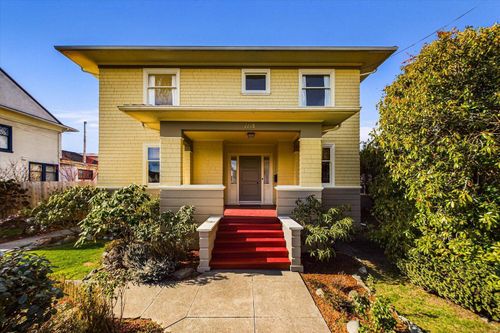 2220 E St, Eureka, CA, 95501-3735 | Card Image