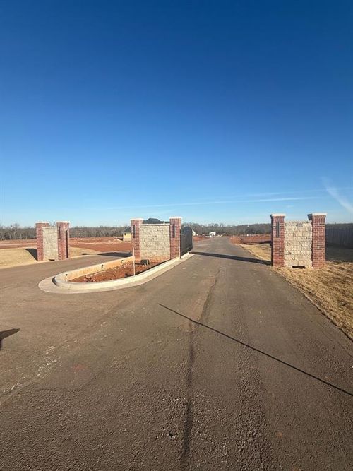 41402 Steele St, Shawnee, OK, 74804 | Card Image