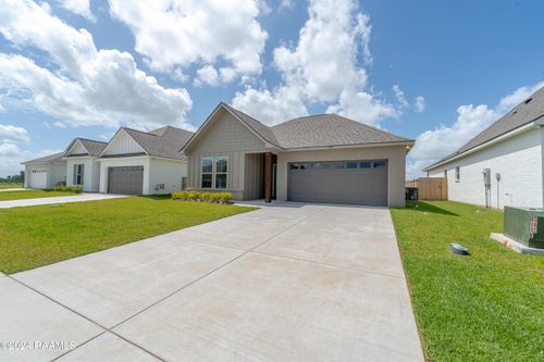 105 Gilded Ln, Broussard, LA, 70518-7799 | Card Image