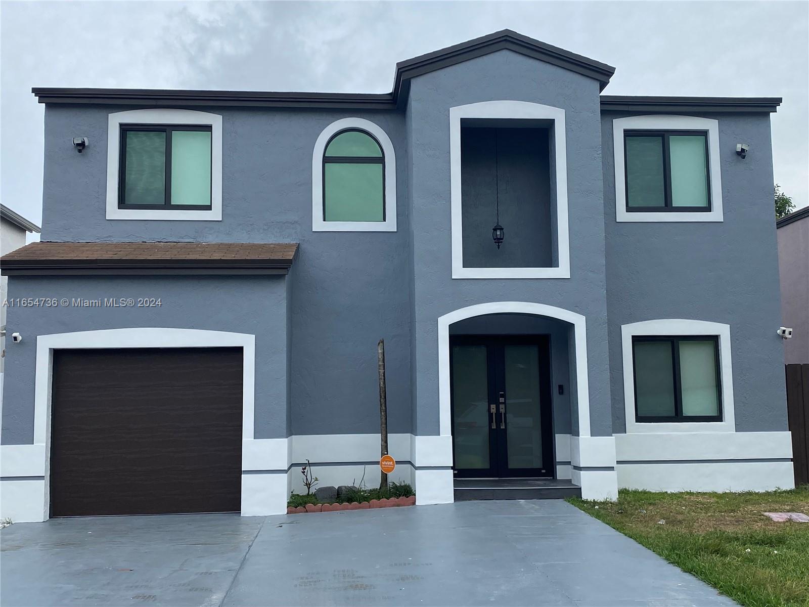 272nd Ter, Homestead, FL 33032