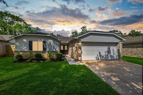 2922 Whetrock Ln, Sugar Land, TX, 77479-1737 | Card Image