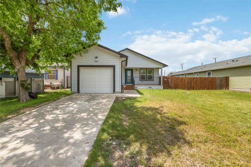 400 Booth St, Taylor, TX, 76574-4313 | Card Image