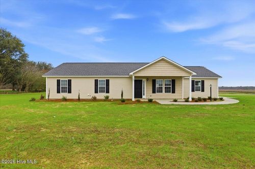 1581 Thunder Swamp Rd, Mount Olive, NC, 28365-7655 | Card Image