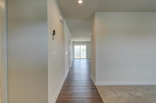 917 Blue Willow Ct, Spartanburg, SC, 29302-4686 | Card Image