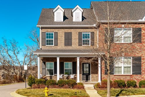 121 Saddlewood Ln, Hendersonville, TN, 37075-3197 | Card Image