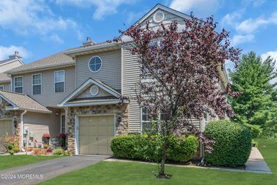 205 Heskers Court, Condo with 3 bedrooms, 3 bathrooms and null parking in South Brunswick NJ | Image 3