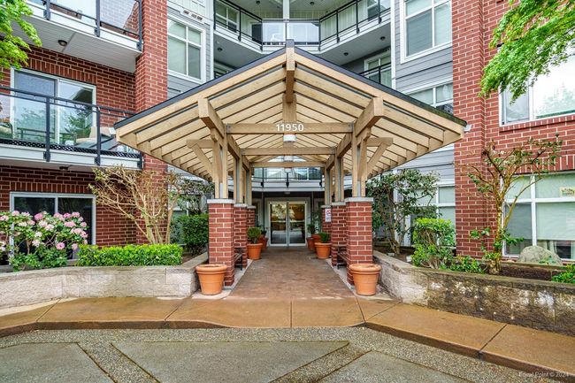 414 - 11950 Harris Road, Condo with 0 bedrooms, 1 bathrooms and 1 parking in Pitt Meadows BC | Image 1