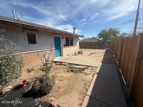 2512 E Eastland Street, Tucson, AZ, 85716 | Card Image