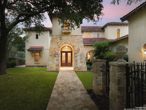 810 Garraty Hl, Terrell Hills, TX, 78209-2859 | Card Image