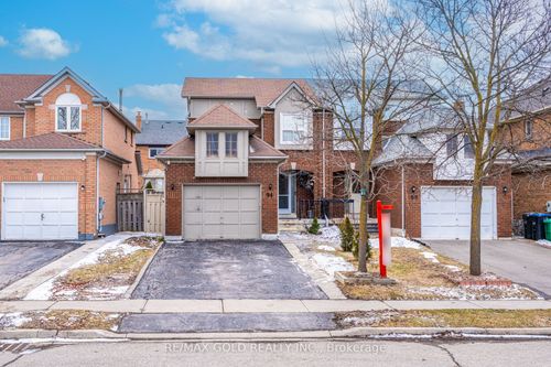 94 Bighorn Cres, Brampton, ON, L6R1G7 | Card Image