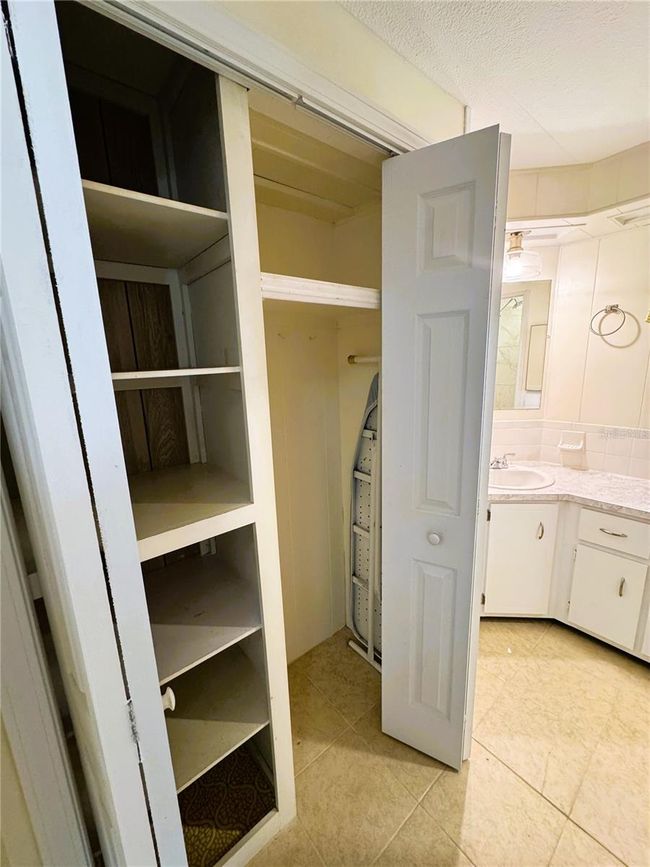 139 Royal Palm Dr, House other with 2 bedrooms, 2 bathrooms and null parking in LEESBURG FL | Image 37