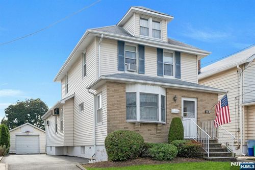 138 Fern Ave, Lyndhurst, NJ, 07071-2116 | Card Image