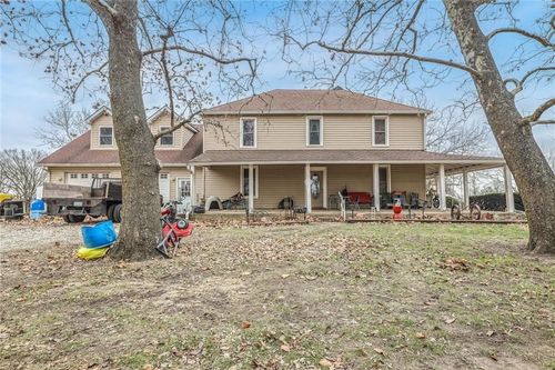 19086 High Prairie Road, Leavenworth, KS, 66048 | Card Image